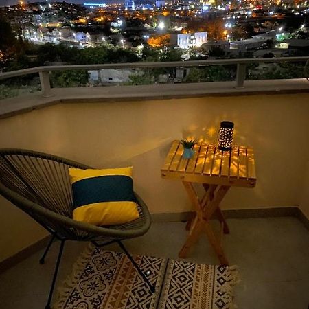 Beautiful Apartment With 3 Balconies In The Center Of Ereván Exterior foto